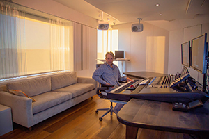 World-renown composer for films Carter Burwell returned to John Storyk and commissioned WSDG a new recording studio at his ultra modern Maziar Behrooz-designed home. Carter in action at his WSDG-designed studio.