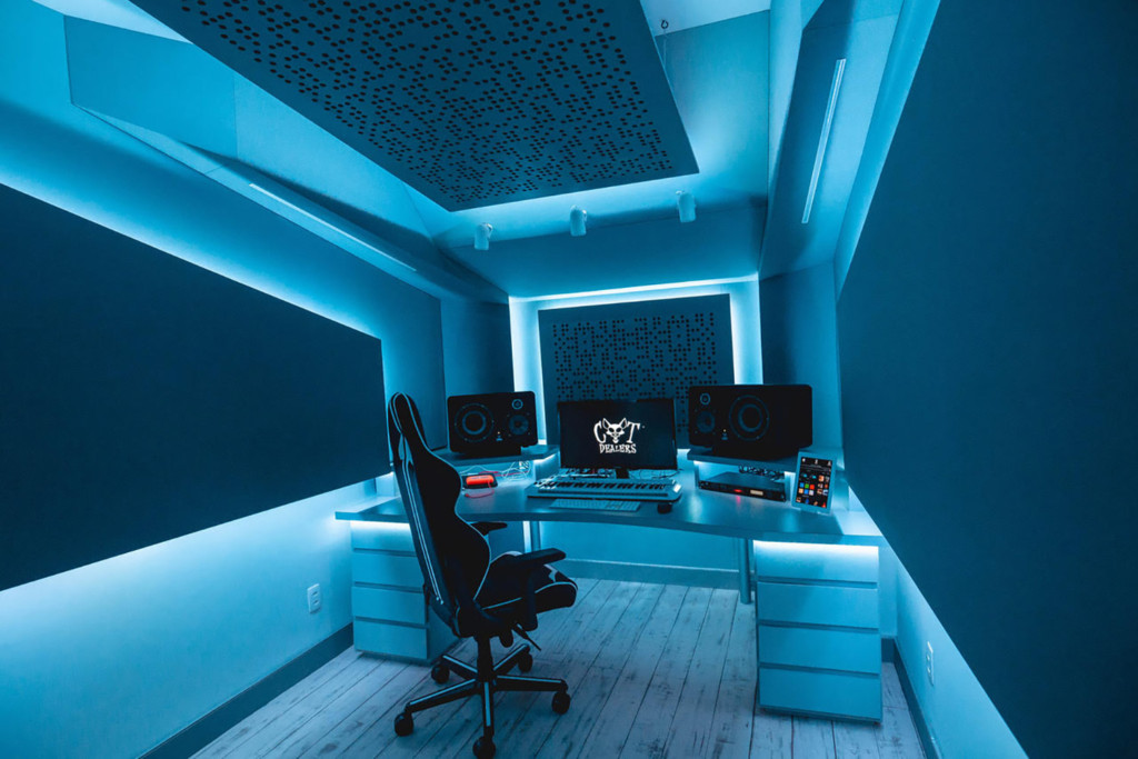 Recognizing the value of superior studio design / acoustic excellence, Hit recording duo Cat Dealers commissioned WSDG to create a compact yet powerful dream recording studio. Best Project Studio Design. Blue Light.