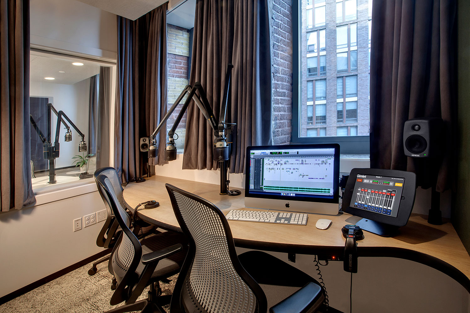 Gimlet Media, the award winning podcast production company is setting the standard in podcast creation studios with its new 28,000 square foot production facility. Designed by the acoustic architectural firm WSDG, it catapults Gimlet’s podcasting operations from a modest studio operation to a commercial-grade. Studio 7.