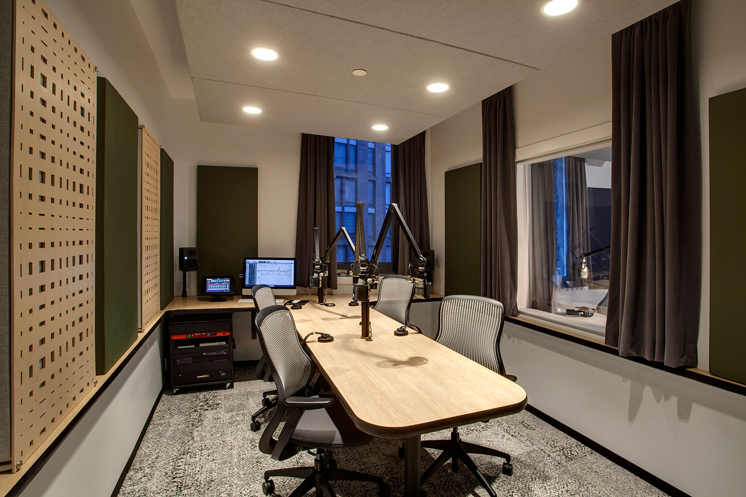 Gimlet Media, the award winning podcast production company is setting the standard in podcast creation studios with its new 28,000 square foot production facility. Designed by the acoustic architectural firm WSDG, it catapults Gimlet’s podcasting operations from a modest studio operation to a commercial-grade. Studio 3.