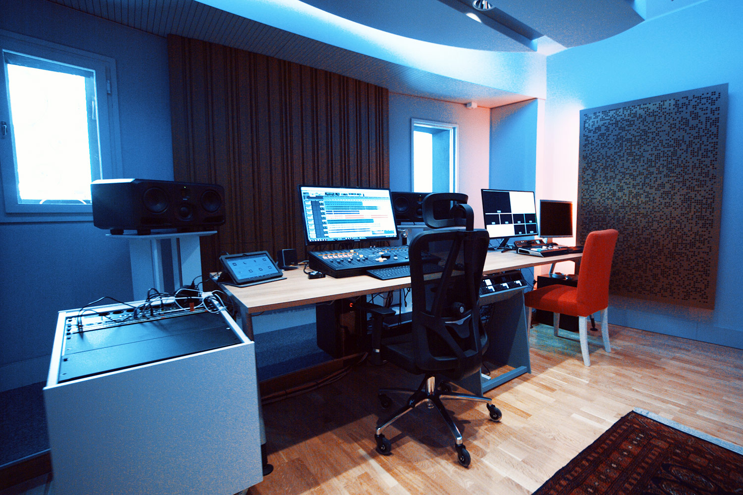Vienna City Sound is a twelve-room recording studio built in the basement of a vintage commercial building in the heart of Vienna. Owner Peter Zimmerl’s retained the services of WSDG to design his dream studio. Control room smaller.