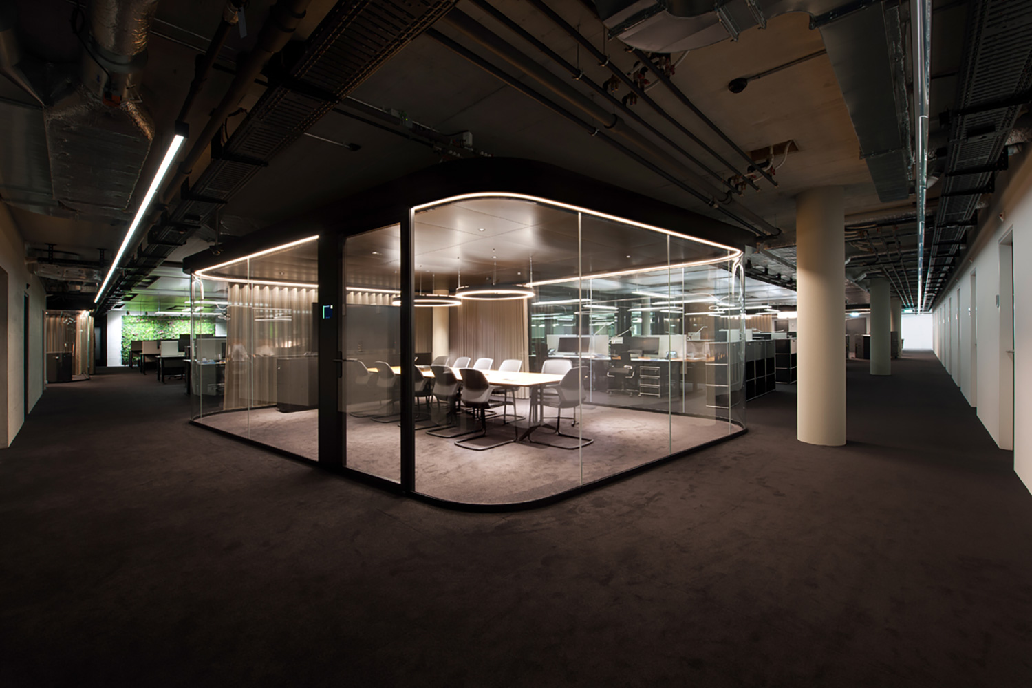 Architect Nadja Zürcher comissioned WSDG to do acoustic consulting, treatments and A/V integration for the conference, meeting and huddle rooms for a top Zurich Firm. Corporate Europe Project. Meeting Room A