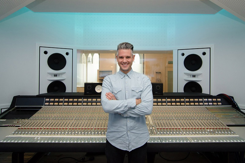 news_Paul-Epworth_The-Church-Studios_photo