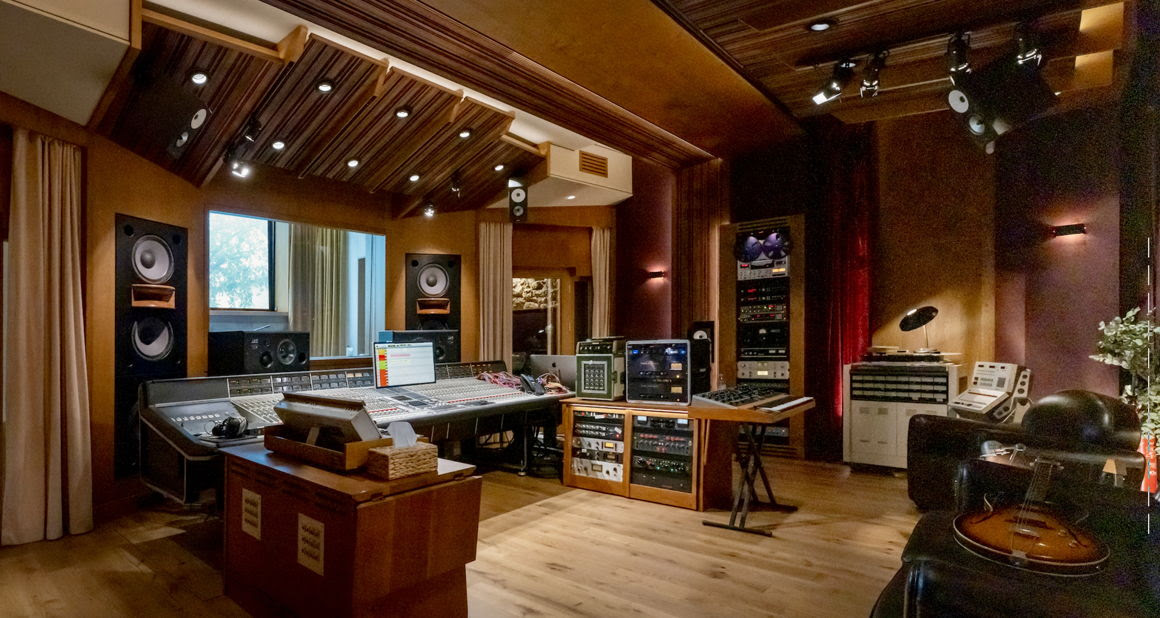 Mix with the Masters Chooses Symphonic Acoustics™ for Flagship Paris Recording  Studio - WSDG